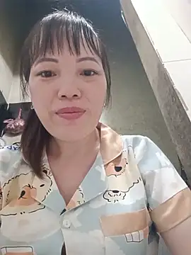 Snapshot of Sana-vn chatting on 06-18-26, 02:45 Sana-vn online show from 06-18-26, 02:45