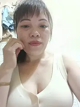 Snapshot of Sana-vn chatting on 06-25-26, 05:17 Sana-vn online show from 06-25-26, 05:17