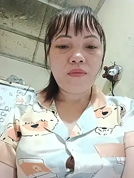 Snapshot of Sana-vn chatting on 07-18-26, 12:26 Sana-vn online show from 07-18-26, 12:26