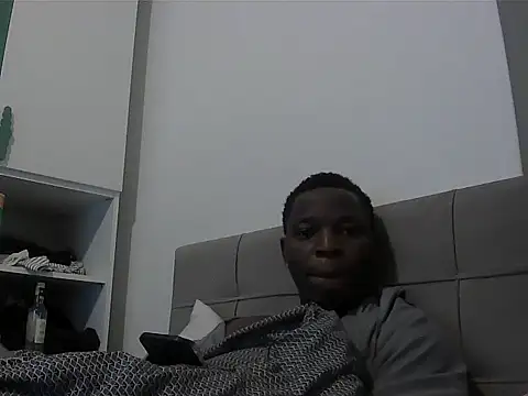 Snapshot of Bigchocco chatting on 02-20-26, 11:43 Bigchocco online show from 02-20-26, 11:43