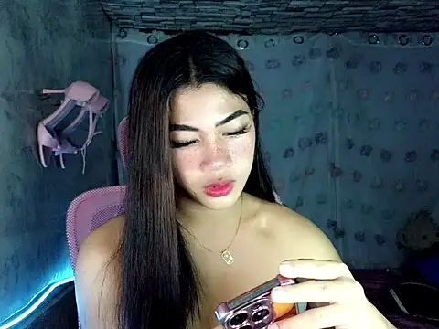 Margalona  online show from 04-17-26, 05:27