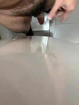 Johnlim880 online show from 01-14-26, 07:36