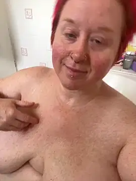 BustyRedxx online show from 04-22-26, 08:39