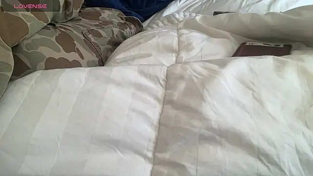 Snapshot of wolverinedream chatting on 02-27-26, 05:57 wolverinedream online show from 02-27-26, 05:57