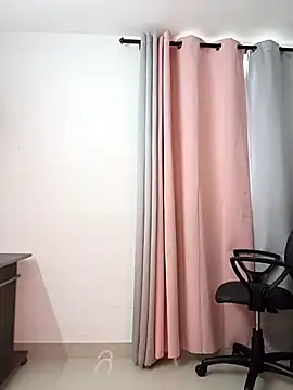 Snapshot of saray_reesee chatting on 01-15-26, 08:23 saray reesee online show from 01-15-26, 08:23