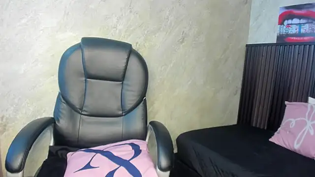 tanisha  lux online show from 02-28-26, 08:32