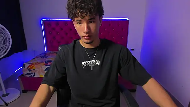 Snapshot of jean_burns chatting on 02-13-26, 08:38 jean burns online show from 02-13-26, 08:38