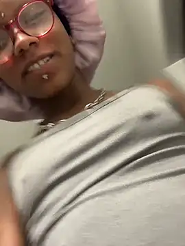 xouniq online show from 01-14-26, 08:53