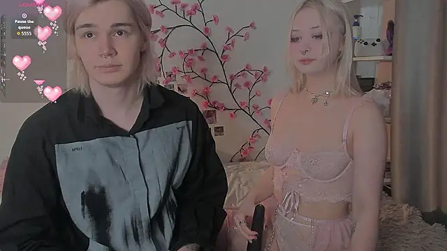 SweetheartsFriends online show from 03-13-26, 07:15