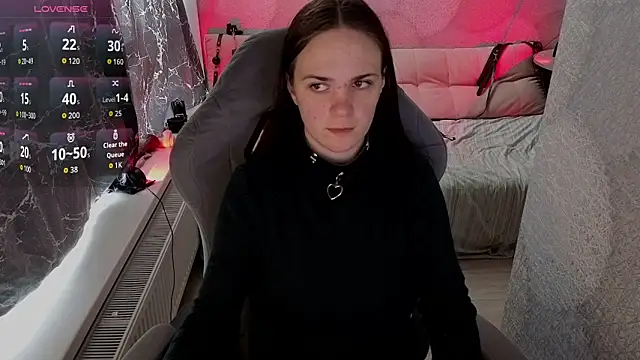 Snapshot of Mistress-Stella chatting on 05-22-26, 11:05 Mistress-Stella online show from 05-22-26, 11:05