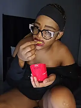 Snapshot of Sultrydiva1 chatting on 02-01-26, 06:50 Sultrydiva1 online show from 02-01-26, 06:50