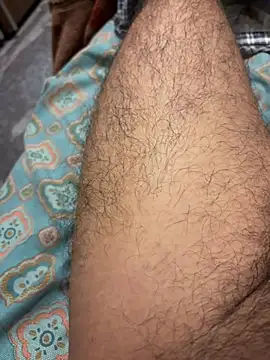 Snapshot of Fit_body_ chatting on 02-25-26, 05:11 Fit body online show from 02-25-26, 05:11