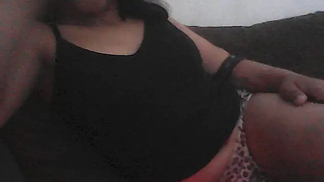 Flavinha18 online show from 01-16-26, 04:11