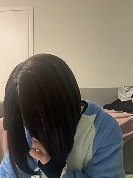 Lily Lii online show from 01-15-26, 01:48