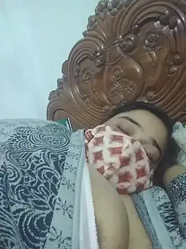 momo loves online show from 01-18-26, 03:27