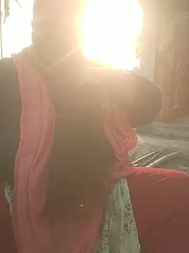 momo loves online show from 02-08-26, 10:29