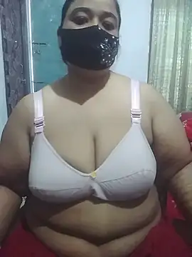 momo loves online show from 02-11-26, 02:27