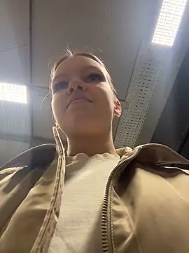 AshleyMur online show from 04-16-26, 07:09