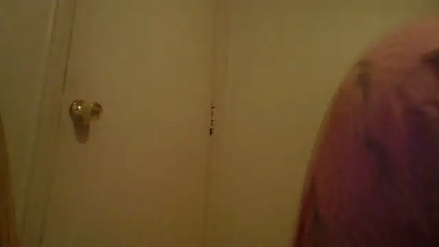 Snapshot of KellyKardashian chatting on 02-21-26, 12:22 KellyKardashian online show from 02-21-26, 12:22