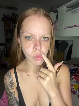 Snapshot of Piaaa3 chatting on 02-11-26, 04:28 Piaaa3 online show from 02-11-26, 04:28