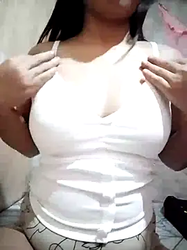 Snapshot of hel_lavente chatting on 01-08-26, 01:57 hel lavente online show from 01-08-26, 01:57