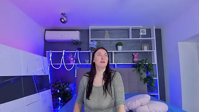 Snapshot of StephieRousee chatting on 04-27-26, 05:16 StephieRousee online show from 04-27-26, 05:16