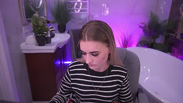 DiamondNina online show from 04-18-26, 07:40