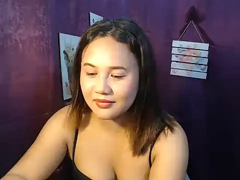 Snapshot of creamycarra chatting on 06-20-26, 09:23 creamycarra online show from 06-20-26, 09:23