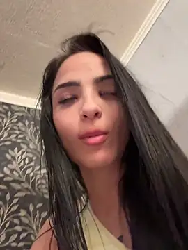 Snapshot of Evelin199 chatting on 04-18-26, 07:07 Evelin199 online show from 04-18-26, 07:07