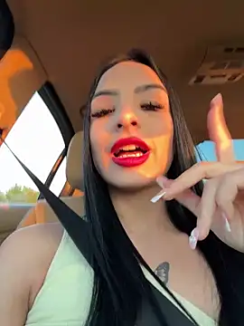 Snapshot of Evelin199 chatting on 05-01-26, 05:39 Evelin199 online show from 05-01-26, 05:39