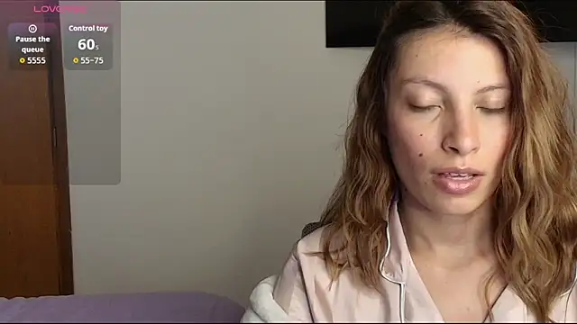 Sweet moon v  online show from 03-27-26, 04:51