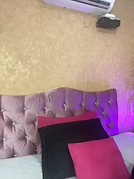 Missy 22  online show from 04-05-26, 02:25