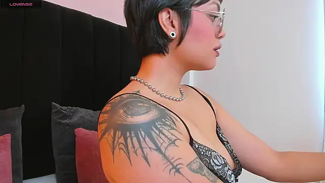 barbara mmoon online show from 03-11-26, 04:35