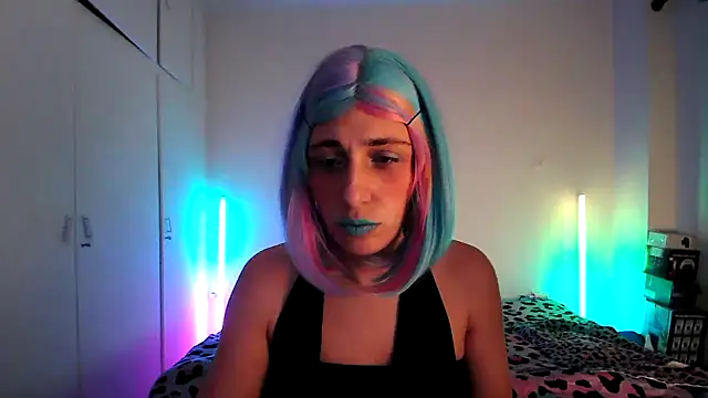 HoneyValentine online show from 03-28-26, 07:02