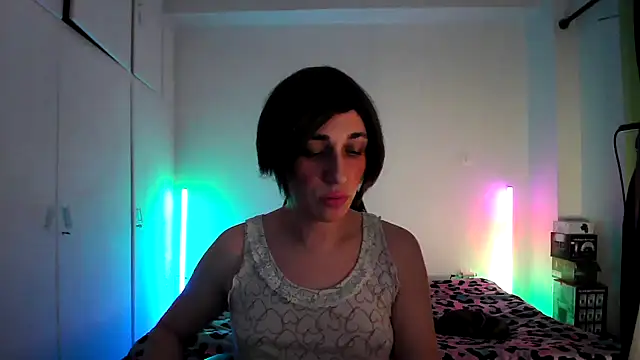 HoneyValentine online show from 04-13-26, 06:46