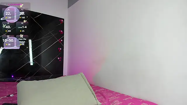 Skarleth queen online show from 04-15-26, 04:19