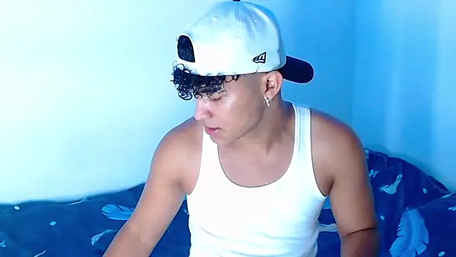 jamescurly00 online show from 02-02-26, 06:34