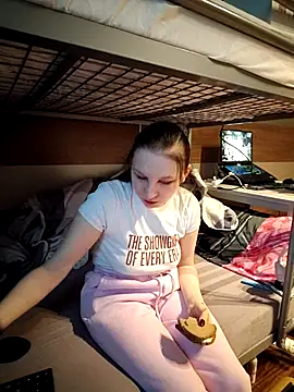 LissieDemons online show from 02-05-26, 03:38