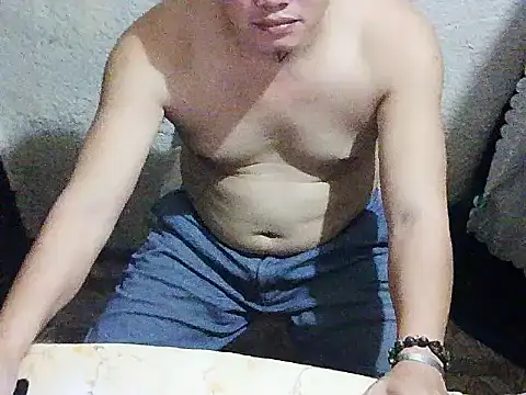 Snapshot of UrAsianGuy90 chatting on 03-08-26, 04:05 UrAsianGuy90 online show from 03-08-26, 04:05