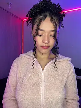 crystal dlun online show from 03-21-26, 03:59