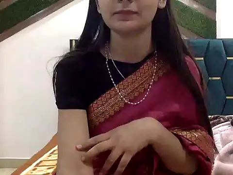 sweet riyaaa online show from 01-12-26, 05:12