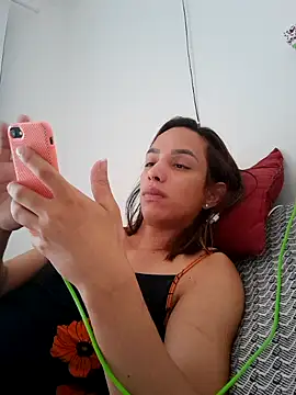 ofjuliaa online show from 02-14-26, 05:10