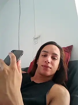 ofjuliaa online show from 04-17-26, 01:14