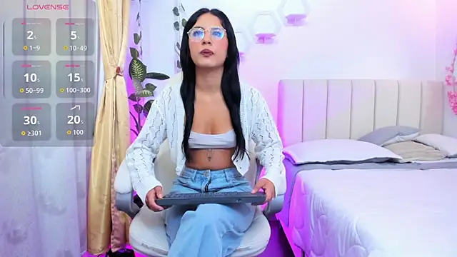 Snapshot of Isa7_ chatting on 01-10-26, 01:46 Isa7 online show from 01-10-26, 01:46