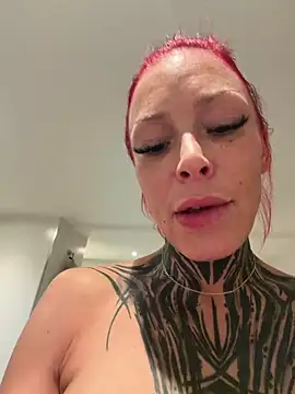 TittenTina online show from 02-08-26, 10:35