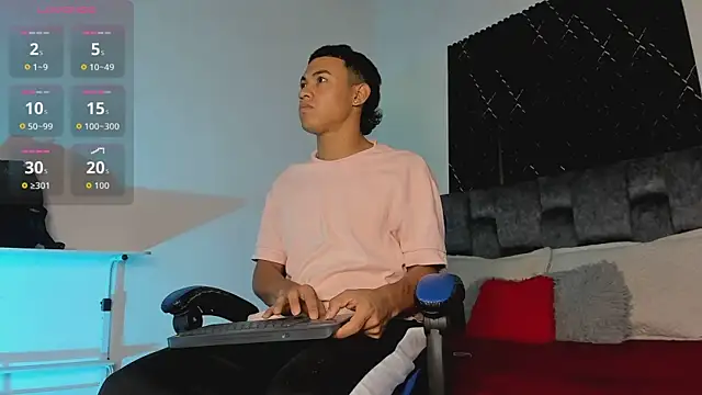 Liamsubtle01 online show from 07-11-26, 10:51