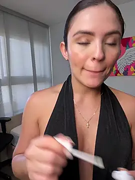 Snapshot of SofiaGomez444 chatting on 02-11-26, 04:01 SofiaGomez444 online show from 02-11-26, 04:01