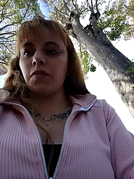 ISABELLA-01  online show from 04-25-26, 09:12