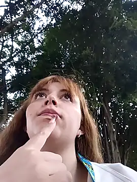 ISABELLA-01  online show from 04-28-26, 09:20