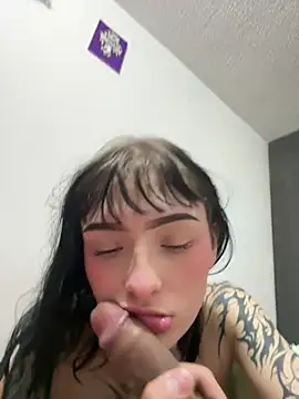 dulce-katt online show from 04-14-26, 04:07